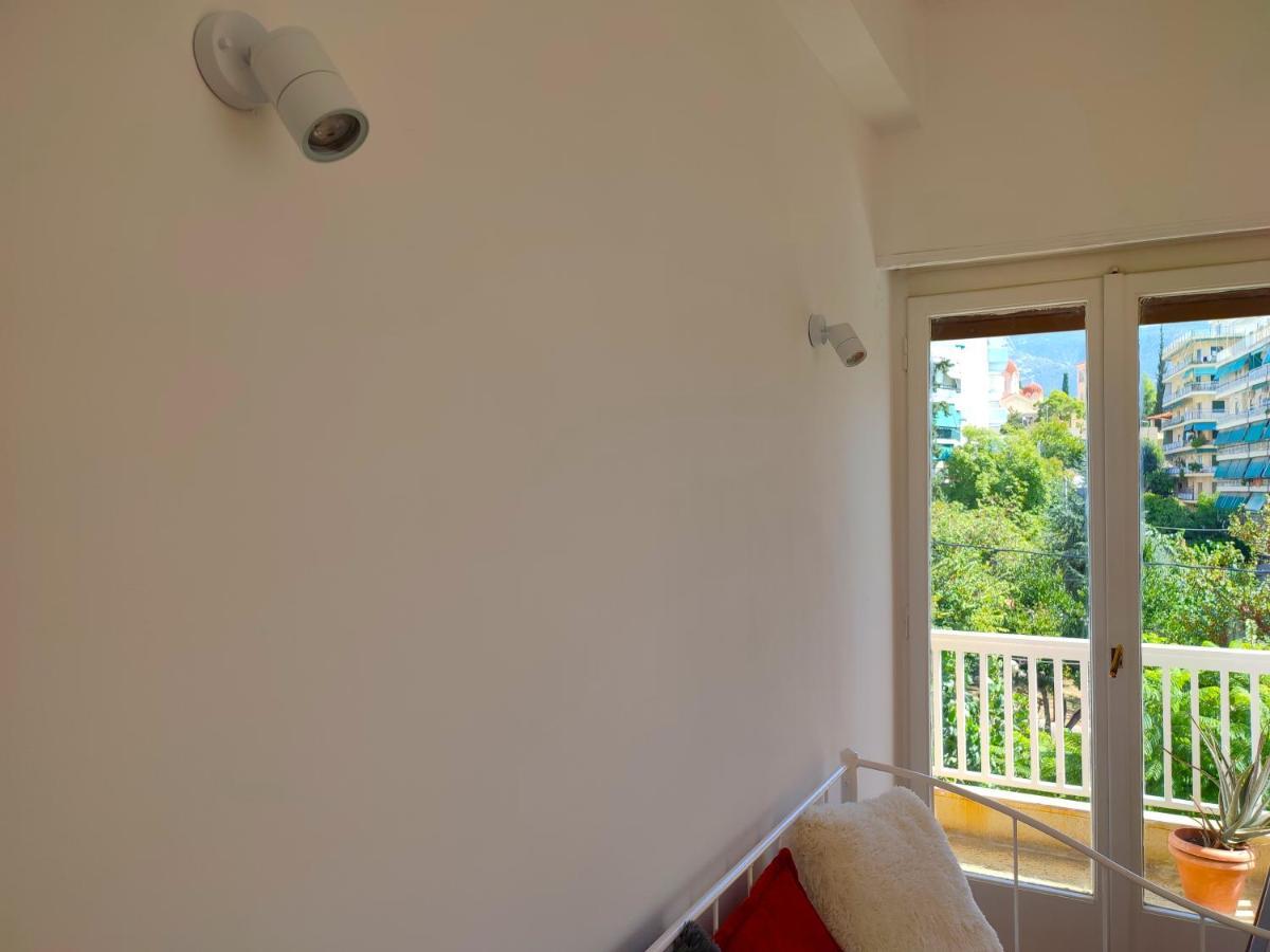 Vironos Extra Bright Apartment - Front Park And Monastery Athen Eksteriør billede